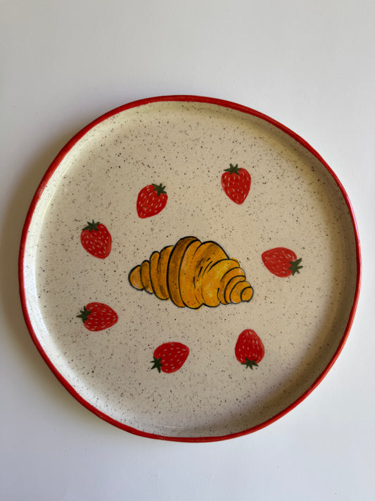 Plate Croissant/Strawberry (10 inch)