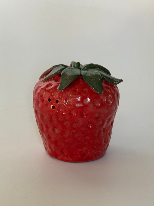 Salt Shaker Strawberry without Stopper (with extra holes)