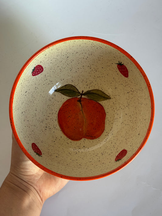 Bowl Peach and Strawberries