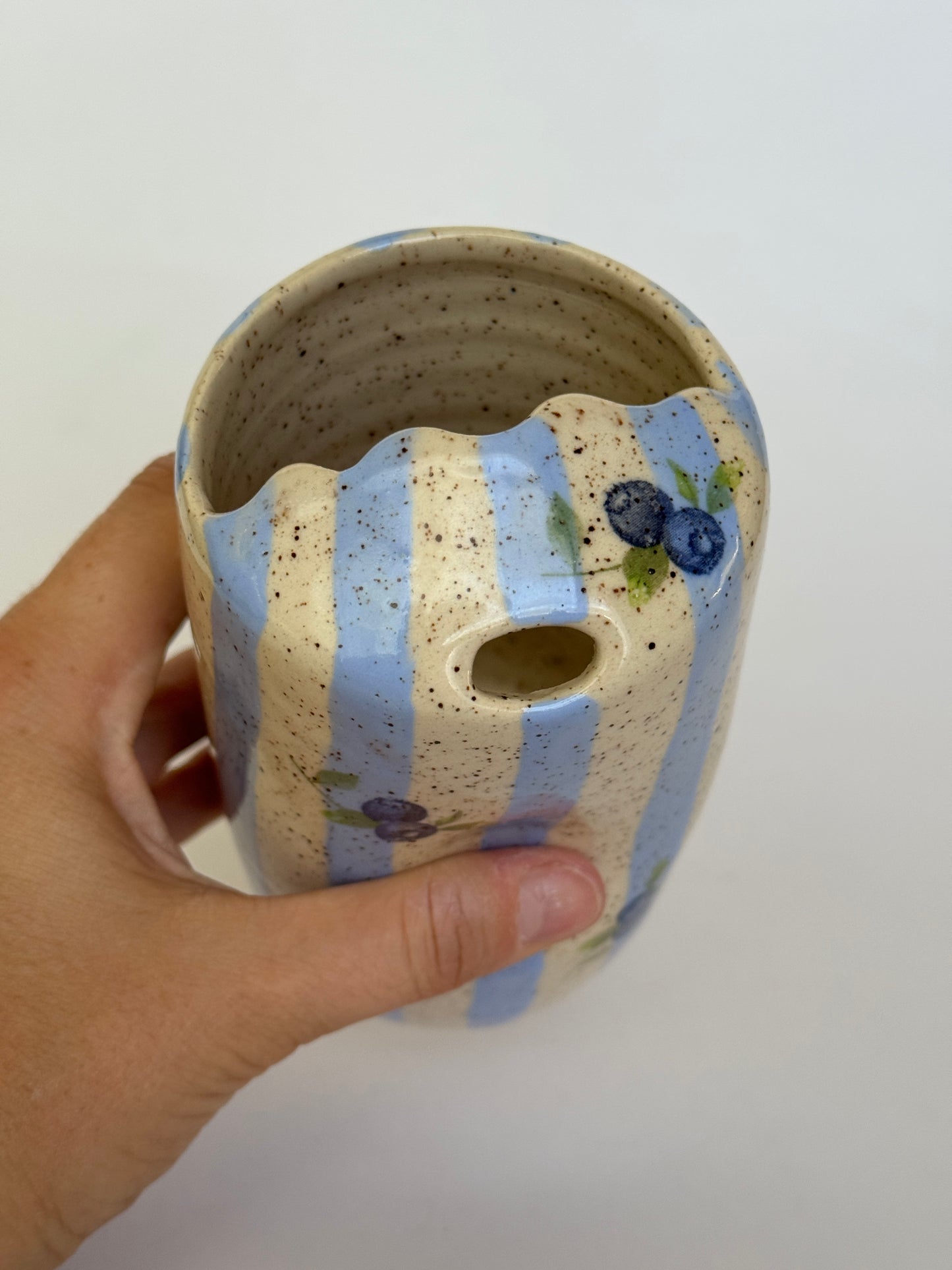 Togo Blueberry Cup wave finish